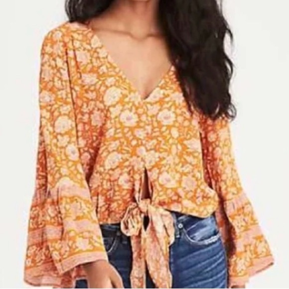 American Eagle Outfitters Tops - American Eagle Outfitters Bell Sleeve Blouse Size M